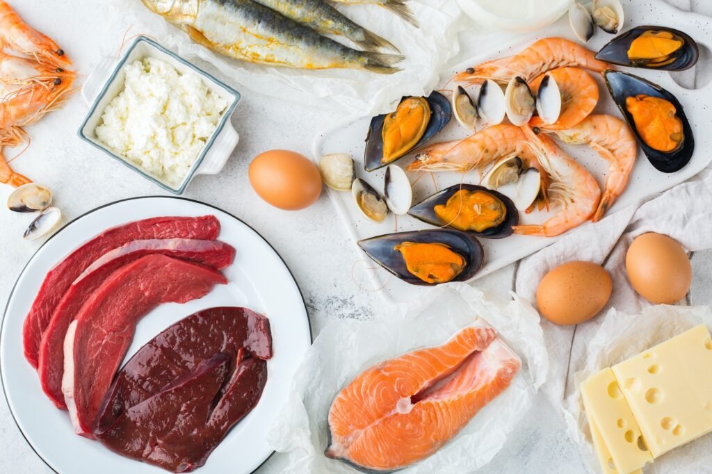 Utvalg av sunn vitamin B12, kobalamin kilde mat.