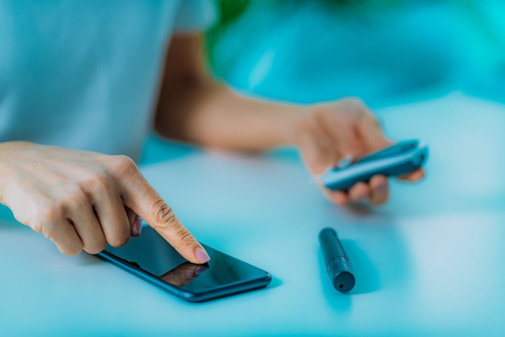 For personer med diabetes er det derfor avgjørende å holde blodsukkeret på et sunt nivå for å forebygge alvorlige komplikasjoner senere i livet.