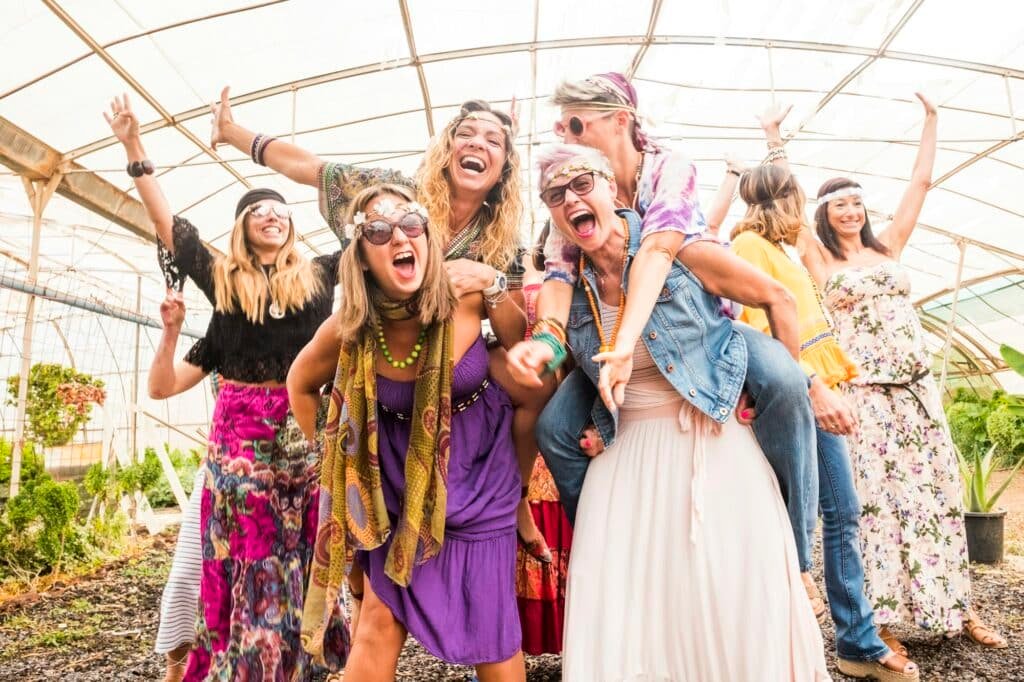 group with many girls caucasian beautiful models have fun together celebrating